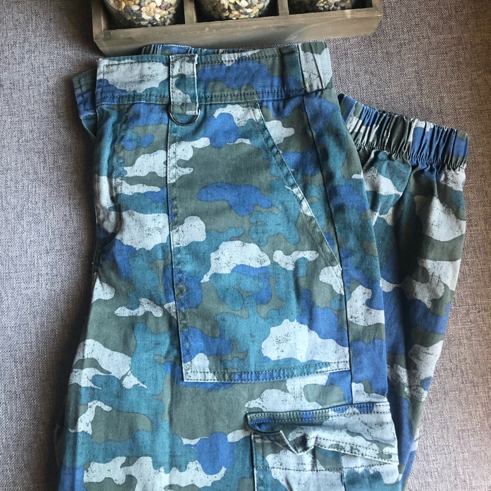 Camo pants😻